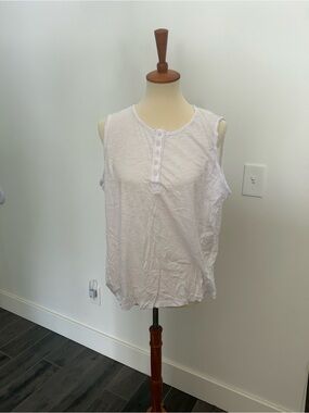 Classic White Button-Front Sleeveless Henley Tank